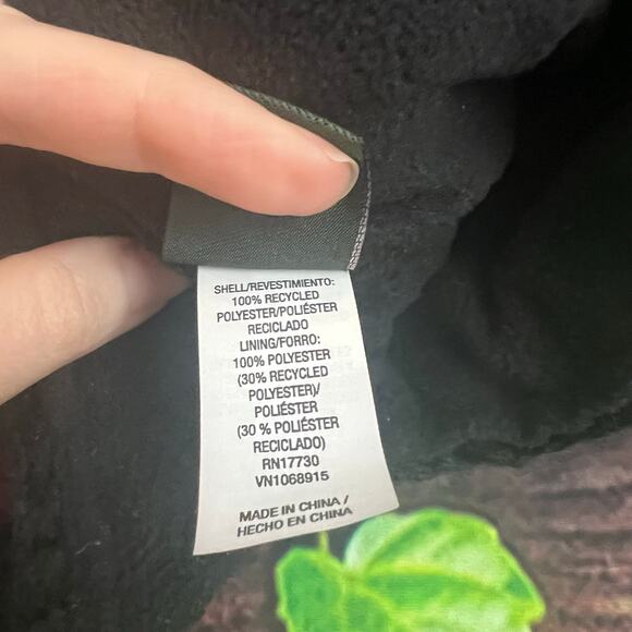 Wild Fable Fleece Lined Crochet Granny Square Beanie Adult OS Floral Pom Hat - Picture 3 of 4